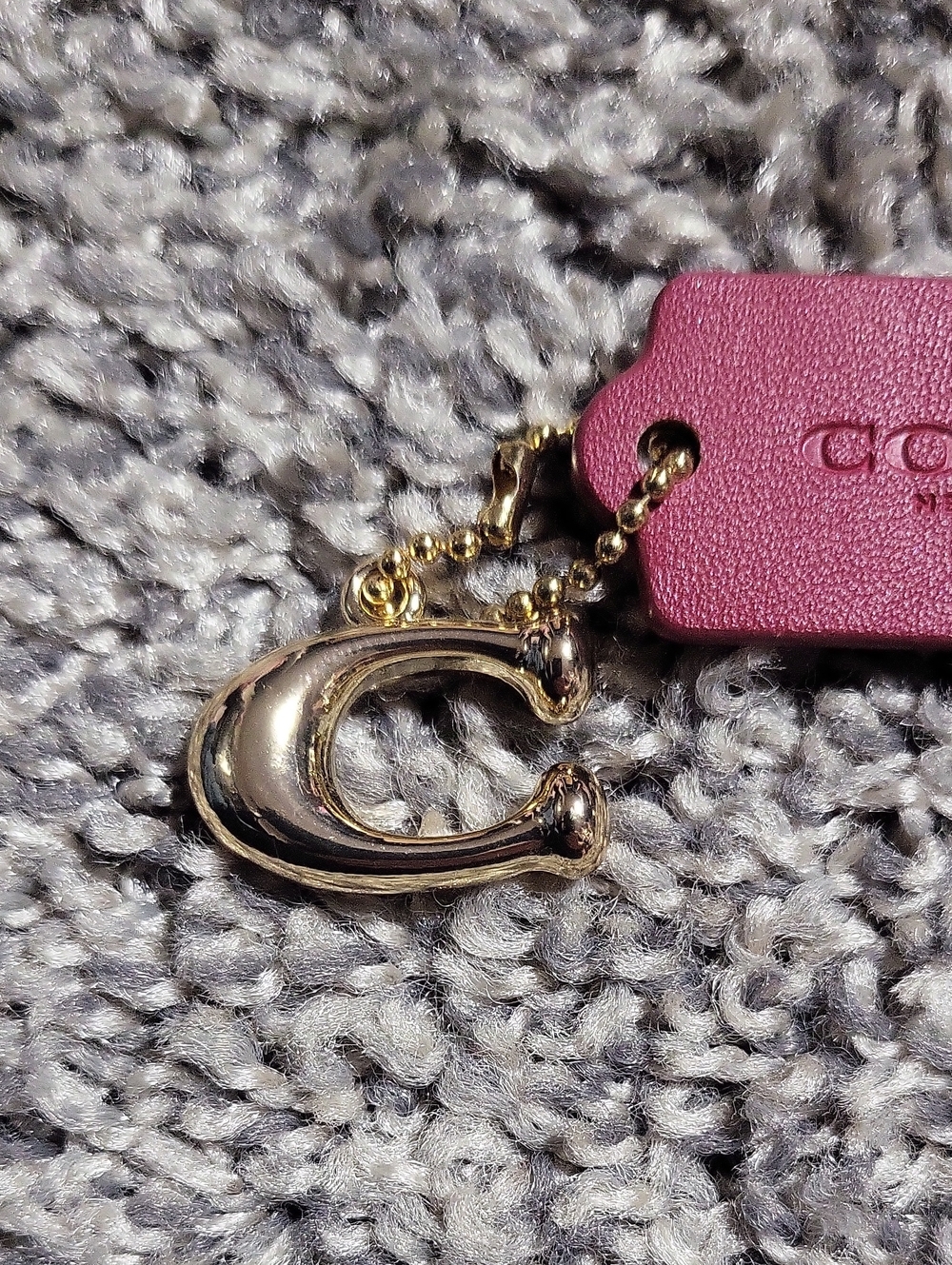 Small Coach Keychain - Picture 2 of 3
